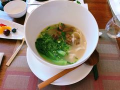 红烧牛腩面-面道特色餐厅·海口鲁能希尔顿酒店