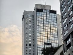 -八一路好吃街(雨田商务大厦店)