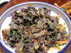 -那家老院子东北菜·饺子·小鸡炖蘑菇(艳华街店)