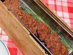 木盒烟熏牛肉饼-龙桥私厨·姜花菊花过桥鱼·顺德菜(容桂店)