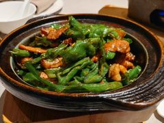 黑毛猪小炒肉-山里亲戚(淞虹路店)