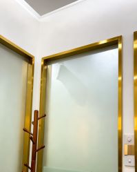 -苗医生专业祛痘·皮肤管理