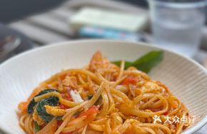 Southeast Asian Seafood Noodles