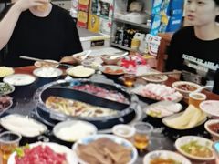 -重庆川渝肥妹火锅