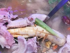 鲜人参锅底-千岛蚝高压锅生蚝·人参火锅(白云万达店)