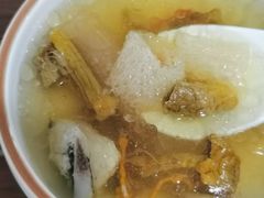 滴水不加汽锅鸡-阿鹏故事云南野生菌火锅(人民路店)