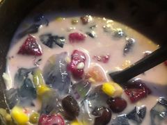 -津椰本·海南正宗椰奶清补凉(店一店)