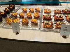 -VERIE BAKEHOUSE