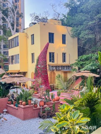 周末和朋友约了下午茶  满满异域风情 1s穿越西双版