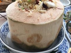 -卷心菜和避孕套餐厅(Pattaya)