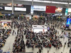 -星巴克(上海虹桥站2A检票口)