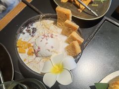 -Ameigo梅果·云贵川bistro(长宁来福士店)