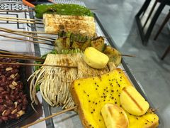 -云晓光头烧烤吧(盛夏店)