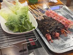 -哈尔滨小酒馆·鲜肉现穿自助烧烤(康新花园店)