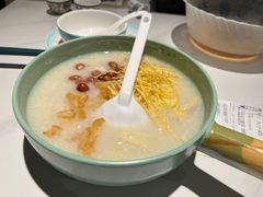 荔湾艇仔粥-喜势点·糖沙翁手工茶点·本地人茶居(永庆坊店)