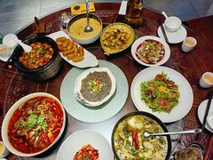 -万重锦·人文川菜馆(骡马市店)