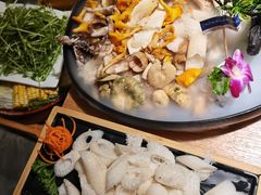 -一朵菌·野生菌探索家火锅(南亚店)