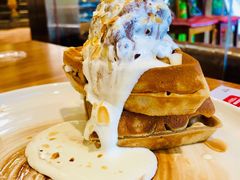 朱古力猫夫饼-more than meow吴止猫主题餐厅(承德 中船汇店)