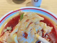 -八二小区抄手(龙湖上城天街店)