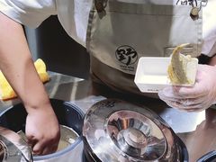 双口味冰淇淋-野人先生Gelato(上海长宁龙之梦店)