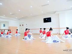 -爱德米乐艺术学院(西宸天街校区)