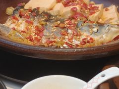 -阿瓦山寨·湘菜现炒·剁椒鱼头王(咸阳总店)