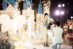 -爱情木马婚礼定制·双清湾水街礼宴高端私人婚礼