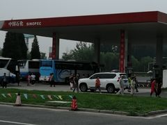 -窦店服务区-停车场