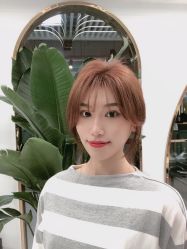 -BULB STUDIO 巴柏明星发型工作室