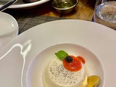 甜品奶冻-MONICH牛排融合餐厅(和义大道购物中心店)