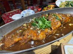 红烧鲁子鱼-柴火大院烤鸭民间菜