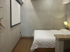 -闲隅江景艺术酒店(解放碑洪崖洞总店)
