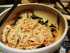 鸡丝凉米线-云海肴·汽锅鸡·云南菜(天山百盛优客店)