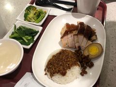 油鸡叉烧双拼饭-了凡油鸡饭·面(台北101店)