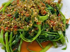 剁椒藤菜-洪霞餐馆