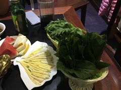 -重庆德庄火锅(体育中心店)