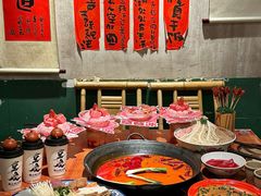 -周小明火锅(黑金冠社区店)