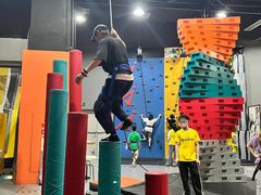 -嗨马乐动室内潮玩运动·团建·轰趴·桌游(南丰汇店)