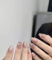 -情同手足美甲美睫