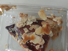 杏仁司康-鲍师傅糕点(江苏路店)