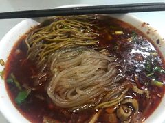 -崇州余荞面(落虹桥店)