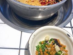 -九街淑芬掌中宝串串公司(两路金港国际店)