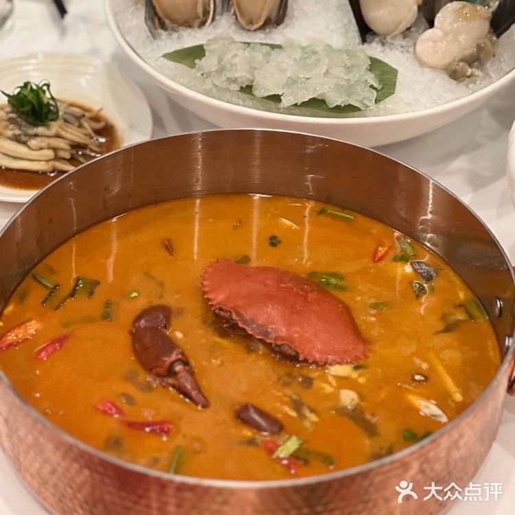 约会必打卡港式火锅界的香奶奶登陆上海啦🫕