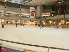 -冰纷万象滑冰场(深圳万象城店)