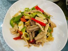 -汗腾格里·风味餐厅(新疆驻京办店)