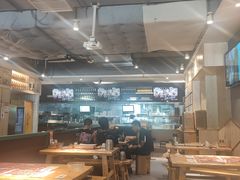 大堂-木屋烧烤(岗顶二店)