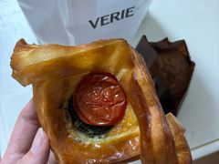 -VERIE BAKEHOUSE