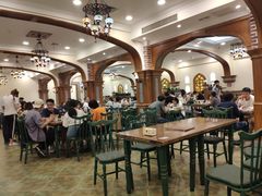 大堂-清真·玛丽亚新疆菜主题餐厅(浙江中路店)