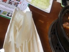 -亿诣蝎府炸酱面羊蝎子火锅(酷车小镇店)