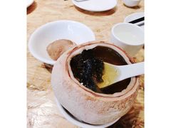 泰国椰皇炖汤-陈鹏鹏潮汕菜(欢乐海岸 海边景观店)